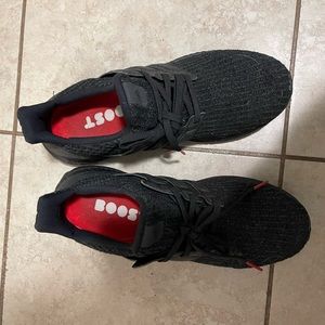 Black size 8 men’s ultraboosts